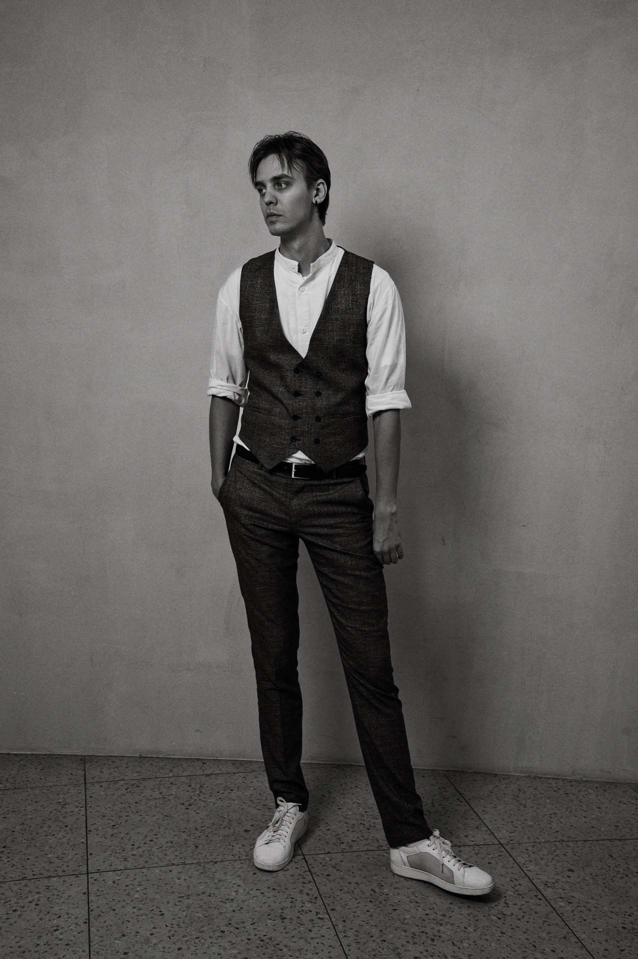 Дмитрий Гаркуша, ГРАН-ПРИ XVII Московского молодежного патриотического конкурса «Весна 45-го года», сольное исполнение «Песня о далёкой Родине» (М. Таривердиев)